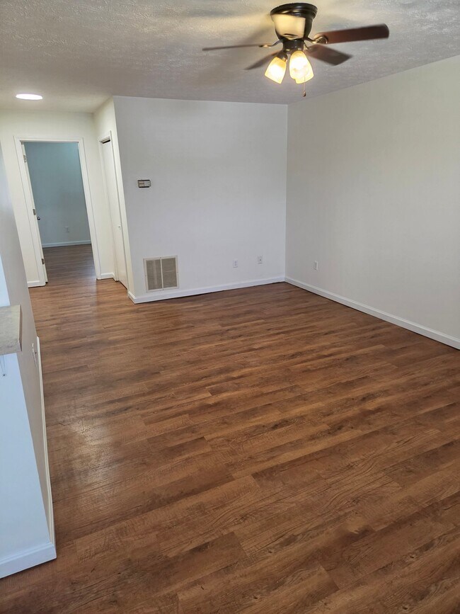Photo - 102 Lauderdale Dr Unit 102 A