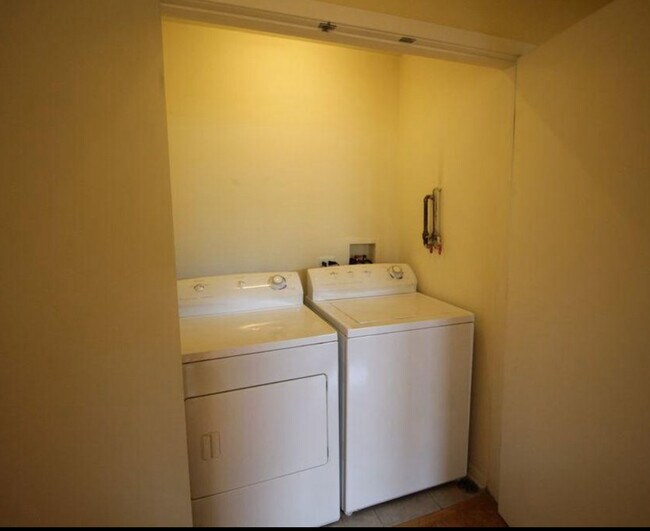 Photo - 915 S Oak Park Ave Unidad 2B