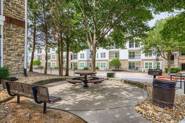 Photo - The Mondello