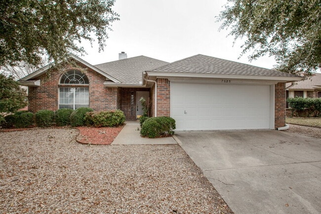 Building Photo - 7625 Mahonia Dr Rental