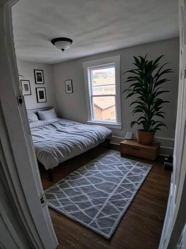 Building Photo - 3.0 bedroom in Richmond Indiana 47374 Rental