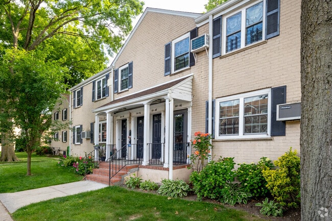 Photo - The Estates at Bayside