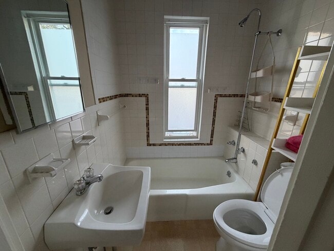 Photo - 16 Nichols St Unit 2