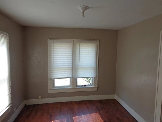 Photo - 507 S 12th St