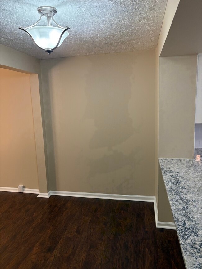 Photo - 802 Lexington Dr