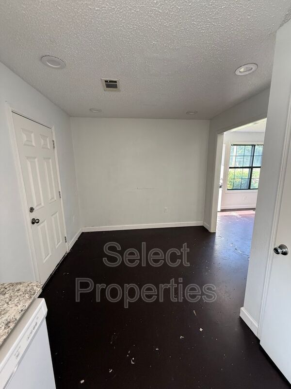 Photo - 1618 W Matthews Ave Unit B