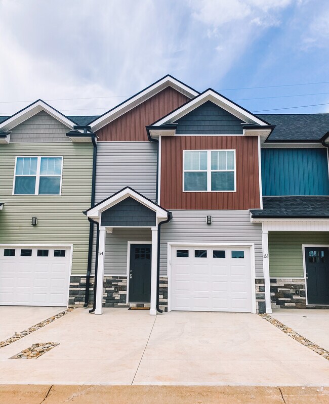 White Horse Apartments For Rent Greenville Sc Forrent Com White Horse Apartments For Rent Greenville Sc Forrent Com