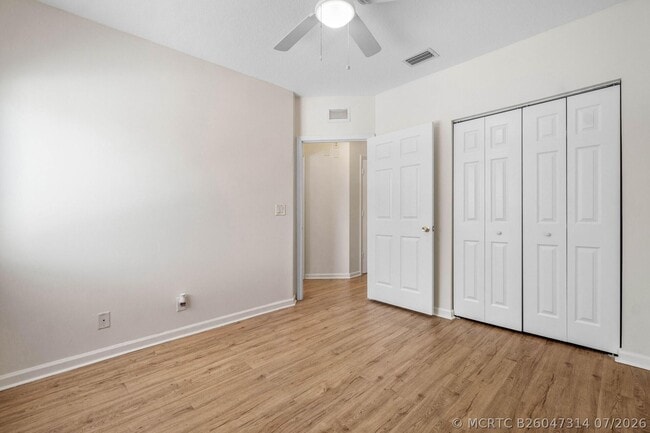 1161 Golden Lakes Blvd Unit 1325