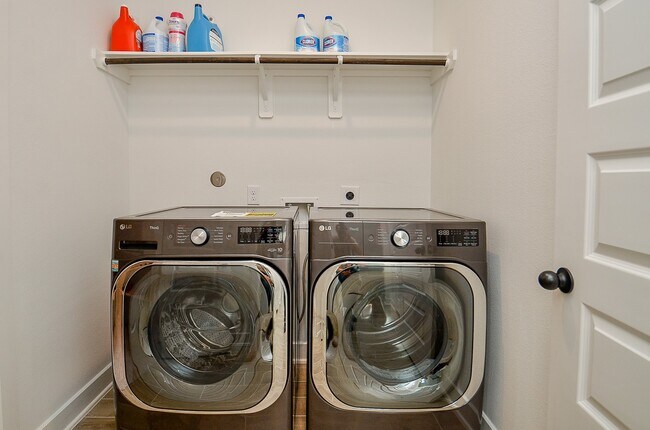 Photo - 10574 Cecilia Star Ln