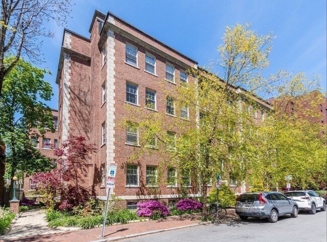 Building Photo - 21 Chauncy St Unit 36 Rental