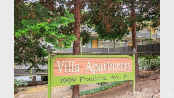 Building Photo - Villa Rental