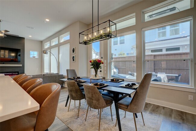 Photo - 3603 Kensington Gdns Ln