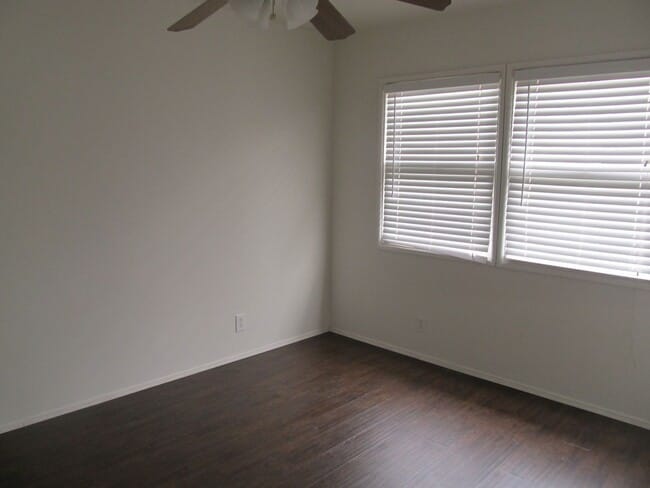 Photo - Sycamore (610-612) East Unit Sycamore (610)