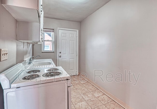 Photo - 81 N Hampton Rd