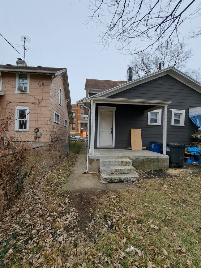 Photo - 120 S Monmouth St