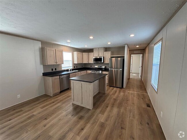 Building Photo - 117 Hoover Blvd Rental