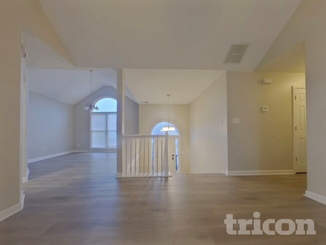 Photo - 4901 Martin Farms Rd