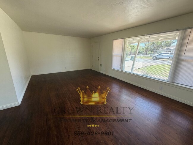 Photo - 606 Auburn St