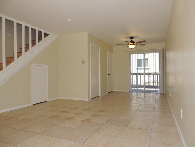 Photo - 1127 D Ave