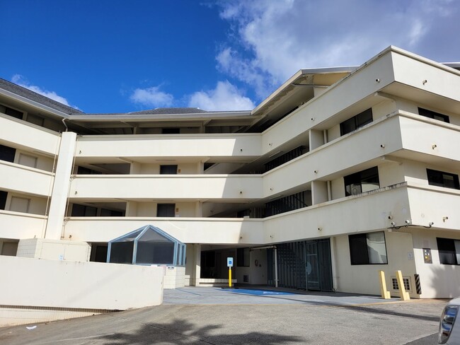 Kulanui Hale - 1 bedroom, 1 bath Unit w/ 1... - Kulanui Hale - 1 bedroom, 1 bath House Unit w/ 1...