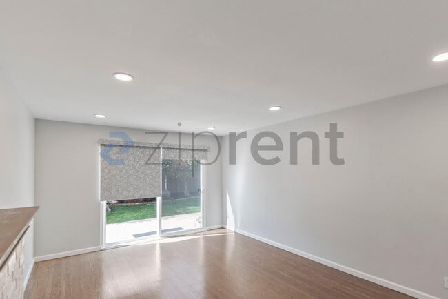 Photo - 6258 Castillon Dr