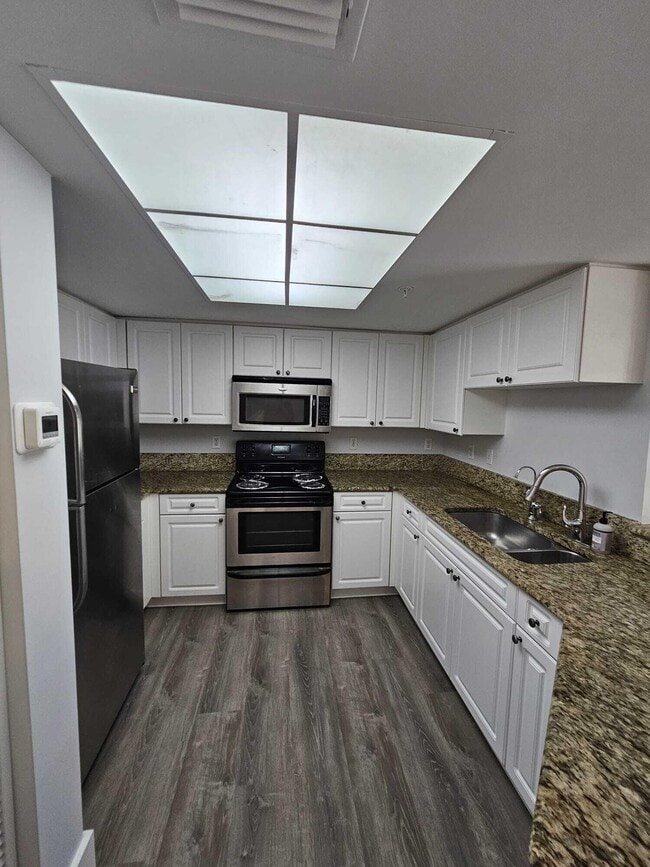 Photo - 1100 Crestwood Ct S Unit 1116