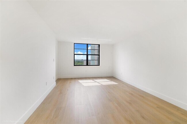Photo - 2333 Brickell Ave Unit 1506