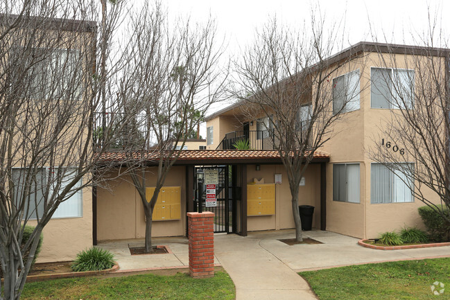 Photo - Santa Maria Creek Apartments