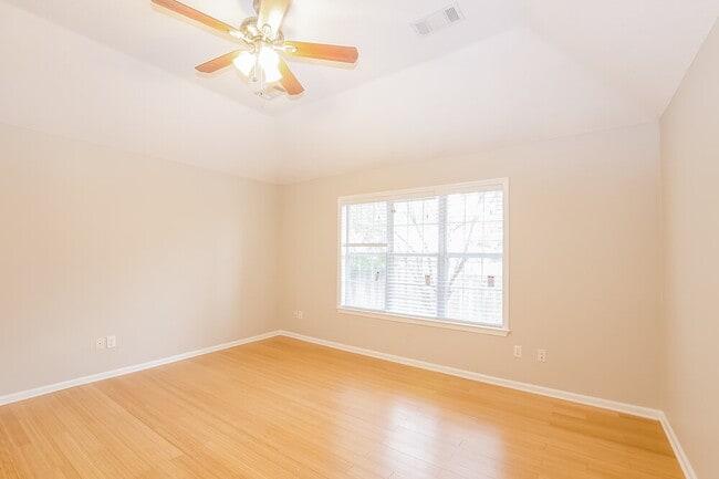 Photo - 4663 Shadow Field Ln