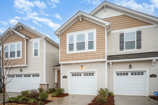 Photo - 5108 Carrick St