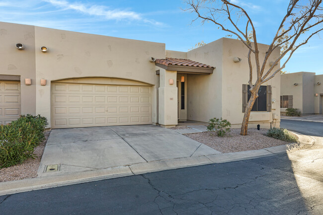 Front yard - Corner lot - 440 S Val Vista Dr Townhome