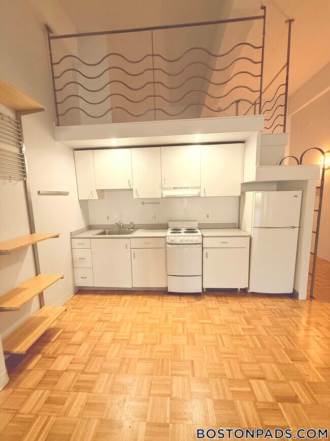 Photo - 61 Brookline Ave Unit 207