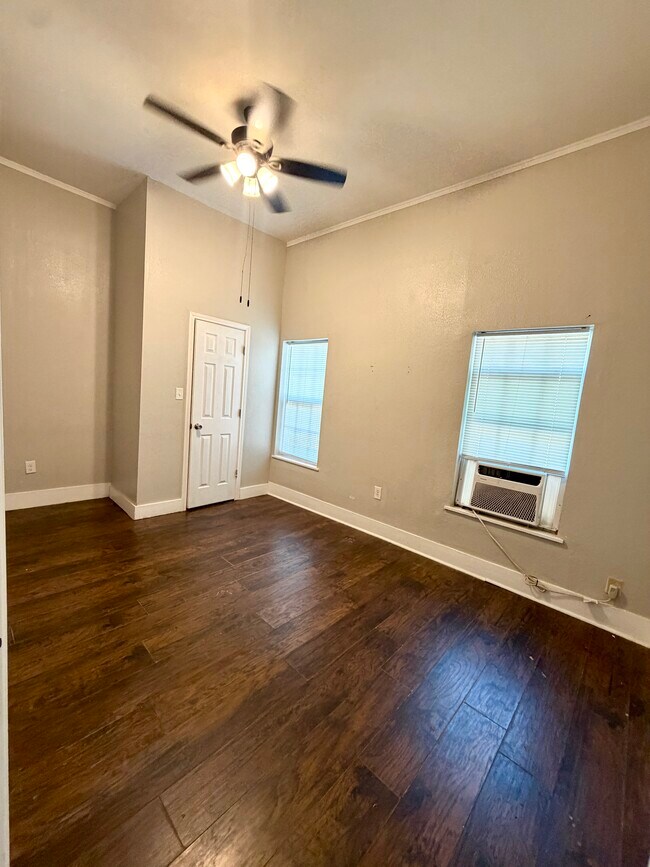 Photo - 1500 E Fannin St Unidad B