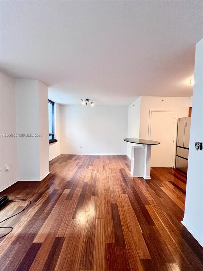 Photo - 1330 West Ave Unit 710