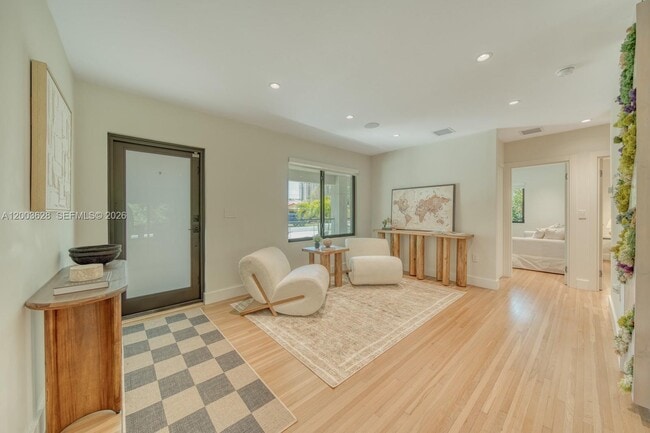 Photo - 1940 SW 32nd Pl