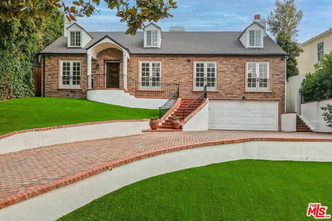 Building Photo - 500 Warner Ave