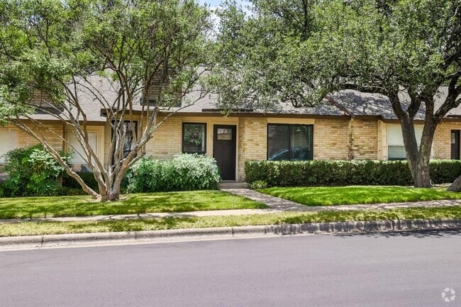 Building Photo - 8229 Summer Side Dr Rental