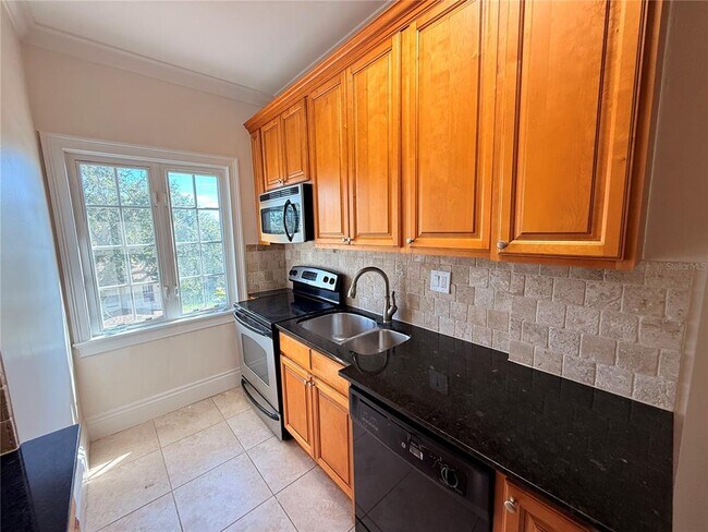 Photo - 2117 W Dekle Ave Unit B3