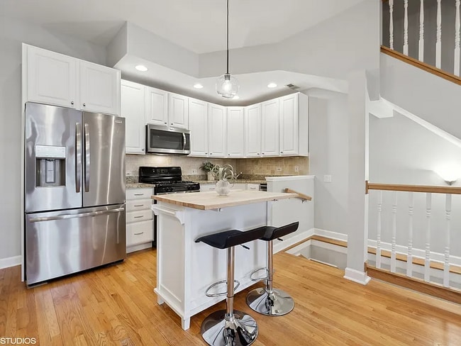 Photo - 1937 N Dayton St