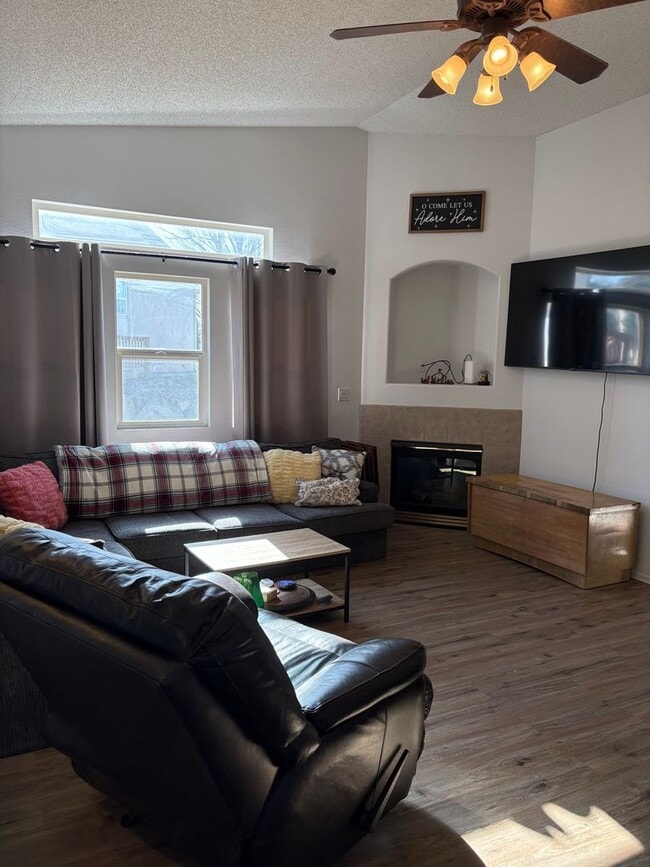 Photo - 4 Bedroom 3.5 Bath in Widefield