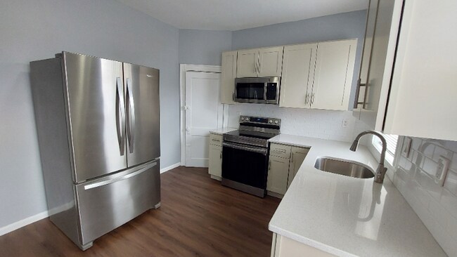 Photo - 6 Wabeno St Unidad 3