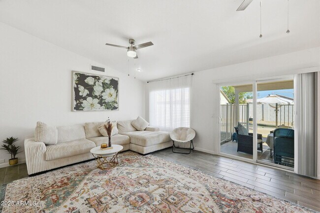 Photo - 6411 N 81st Dr