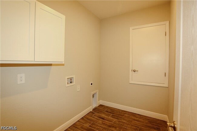 Building Photo - 8792 Cascade Price Cir