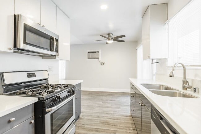 1944 Whitley Ave.