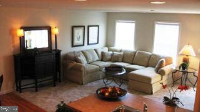 Photo - 422 Eisenhower Dr