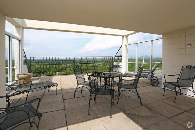 Sundeck