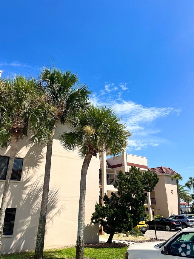 Building Photo - 4250-4A1a A1A S Unit C12 Rental