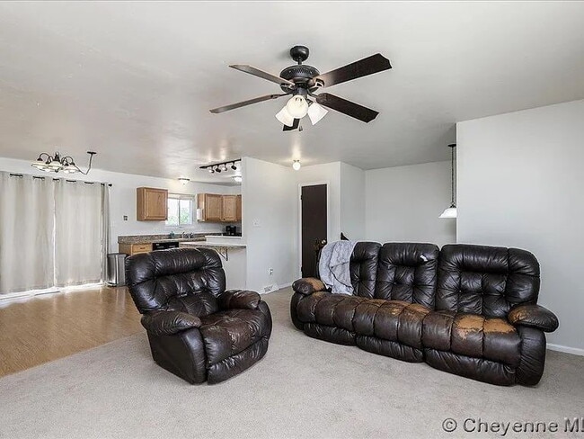 Photo - 4518 Ontario Ave