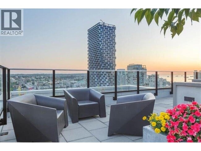 Photo - 1325 Rolston St Unit 1101