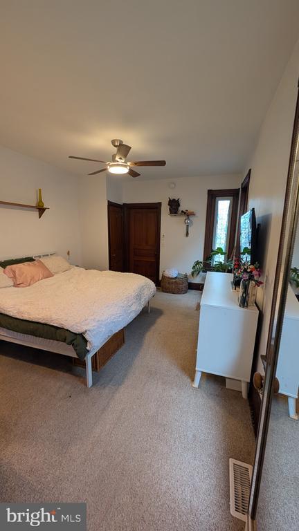 Building Photo - 211 Gay St